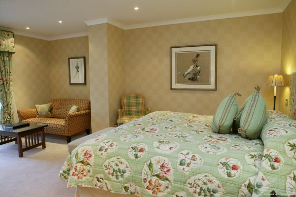 Airds Hotel (Perth and Kinross)